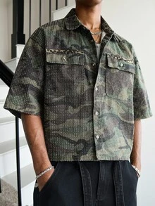Manfinity EMRG Men's Casual Street Style Multi-Pocket Crochet Camouflage Denim Short Sleeve Shirt - Army Green - View 3