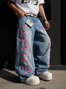 Manfinity EMRG Men's Casual Street Style Embroidered Blue Denim Jeans - Light Wash - View 9