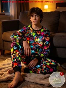 青少年男孩秋冬款 UV 光感螢光發光 熱銷酷炫 67 號遊戲機組合圖案 全身印花 修身貼身 高彈力 圓領長袖長褲 2 件套居家服，修身顯瘦款，建議加碼買大一號，1 套 - 黑色 - 查看 5