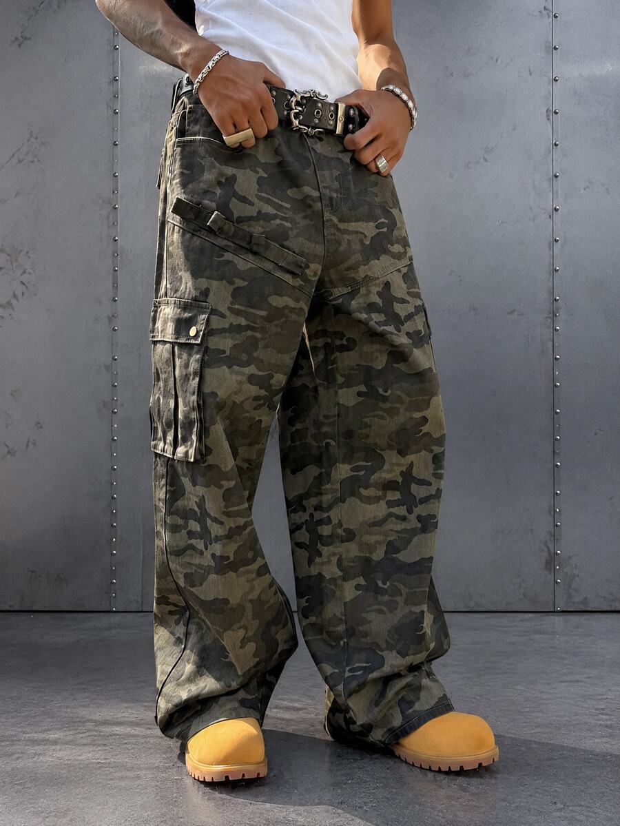 Manfinity EMRG Unisex American Camouflage Cargo Jeans - Multicolor - View 1