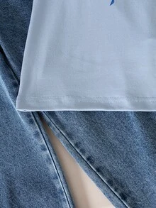 SHEIN Genkimix Kids 女孩可愛紫色聚酯纖維短袖字母印花T恤與牛仔褲套裝，標準版型圓領，附口袋，7歲生日夏季穿搭 - 淺藍色 - 查看 7