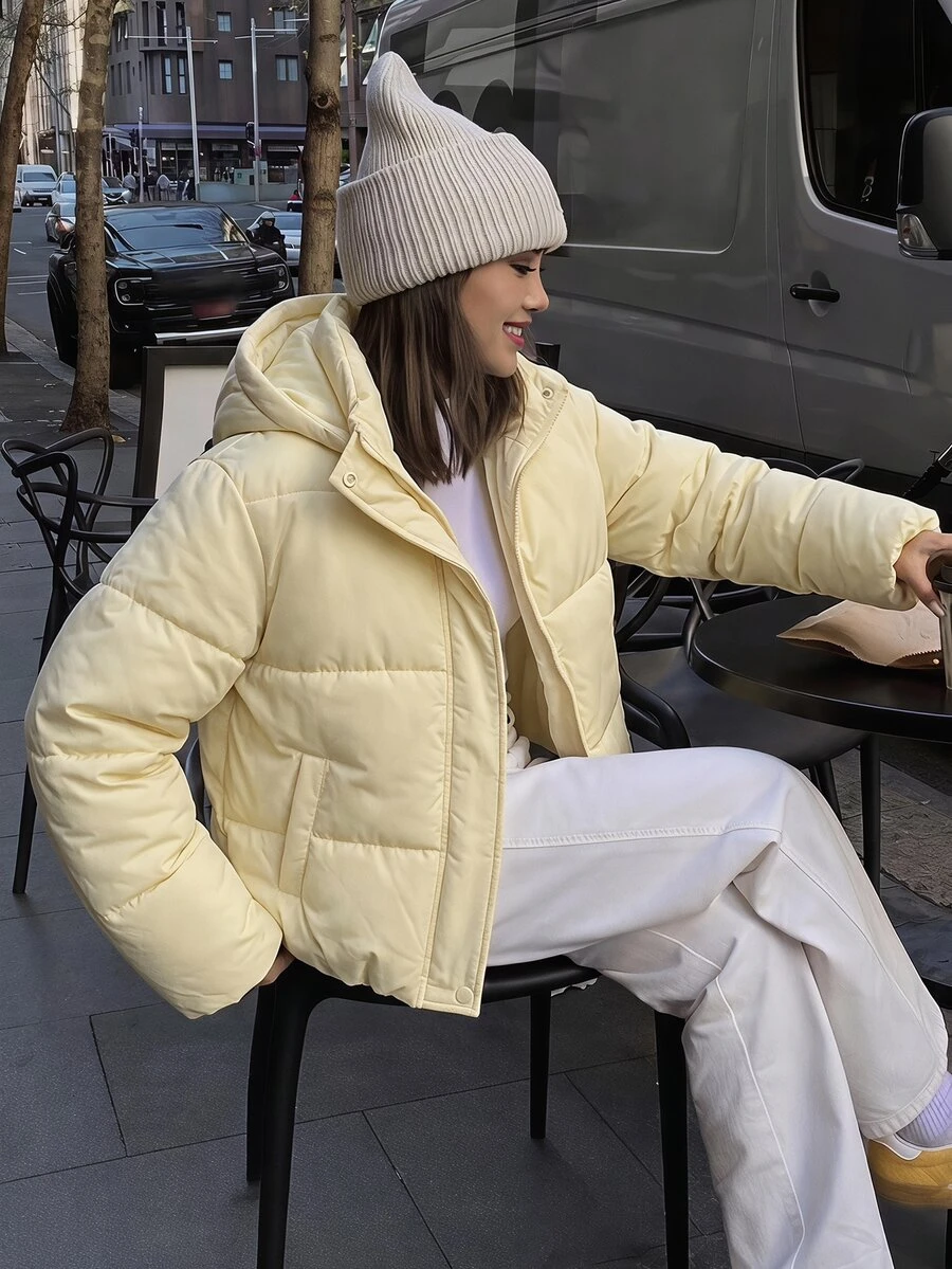 SHEIN Sparklyn Tween Girl Light Yellow Hooded Short Padded Coat, Loose Drop Shoulder Long Sleeve Fit, Snap Button Placket Inner Zipper Closure, Club Winter - Yellow - View 1