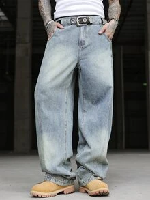 Manfinity EMRG Men's Casual Loose Fit Baggy Jeans With Belt - Light Wash - View 6