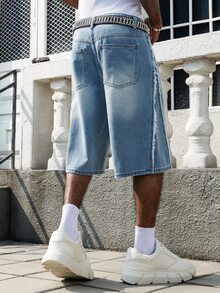 Manfinity EMRG Men's Street Fashion Patchwork Frayed Hem Washed Blue Denim Shorts - Light Wash - View 2