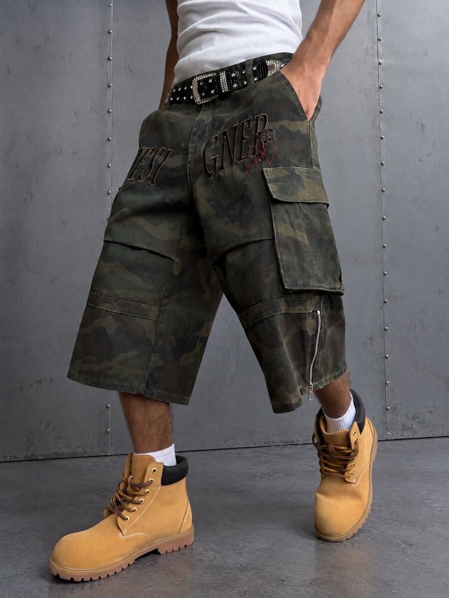 Manfinity EMRG Men's Casual Street Style Embroidered Multi-Pocket Camouflage Denim Shorts - Army Green - View 1