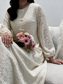Al Najma 大尺碼女款奶油白圓領中式盤扣全蕾絲泡泡袖寬鬆飄逸連身裙 秋季婚禮賓客正式禮服 - 杏色 - 查看 4