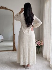 Al Najma 大尺碼女款奶油白圓領中式盤扣全蕾絲泡泡袖寬鬆飄逸連身裙 秋季婚禮賓客正式禮服 - 杏色 - 查看 3