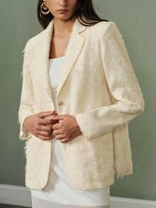 Aveloria Modichic Blazer de corte holgado con solapa de muesca, dos botones y bolsillo, diseño floral 3D calado, estilo elegante casual para oficina, trabajo, té y fiesta, color blanco roto, otoño - Beis - Ver 2