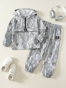 SHEIN 2件組兒童小男孩休閒日常百搭舒適拼接連帽半拉鍊套頭寬鬆長袖外套與寬鬆慢跑長褲梭織套裝，適合學校、花園、海灘、生日，秋冬穿著 - 彩色 - 查看 6