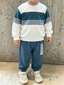 Genkimix Kids 2件組小男孩休閒運動學院風街頭可愛酷感圖案三拼條紋運動衫+長褲，適合日常穿著、上學、外出、運動，春秋季，簡約優雅設計，舒適時尚，男孩衣櫥的實用時尚選擇 - 藍白色 - 查看 1