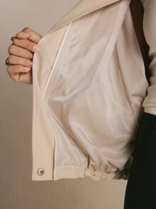 Poéselle Jaket Bomber Wanita Warna Beige Ukuran Besar – Jaket Ringan dengan Resleting Depan, Kerah Corong, Lengan Raglan, dan Manset Elastis, Jaket Musim Gugur dan Musim Dingin Wanita yang Chic - Aprikot - View 8