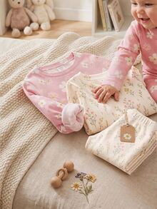 SHEIN LMoss Kids 可愛甜美波希米亞風花卉與雛菊印花 森系女嬰休閒簡約修身圓領長袖褲裝家居服套裝 4件組，適合秋冬，新款貼身版型 - 彩色 - 查看 3