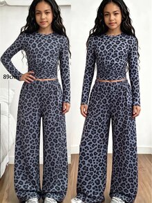 SHEIN Setelan 2 Potong Motif Leopard untuk Anak Perempuan Remaja, Gaya Kasual, Pakaian Musim Semi/Gugur. Atasan Lengan Panjang Berkerut Dipadukan dengan Celana Panjang Lebar Pinggang Elastis, Motif Digital Leopard Penuh, Kain Elastis Lembut dan Pas di Badan, Pas dan Menawan untuk Pemakaian Sehari-hari dan Jalan-jalan. - MultiWarna - View 1