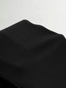 MaterniWear جمبسوت فضفاض كاجوال عصري بتصميم ألوان متباينة وياقة على شكل حرف V للحوامل - أبيض وأسود - مشاهدة 7