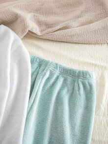 秋冬女童2件式睡衣套裝，雙面法蘭絨上衣配可愛熊刺繡，長袖、羅紋領口與袖口，白色上衣與藍色長褲，柔軟舒適面料，簡約風格，標準版型，居家穿著，女童必備 - 白色 - 查看 7