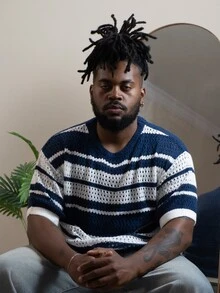 Patrick Jhonnes Patrick Jhonnes 男士夏季休閒度假通勤對比條紋圖案鏤空針織短袖上衣 - 藏蓝色 - 查看 4