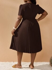 Veslaya Plus Size Women's Solid Color Short Puff Sleeve Pleated Hem Dress Brown Curve Casual Coffee - Brown - View 2