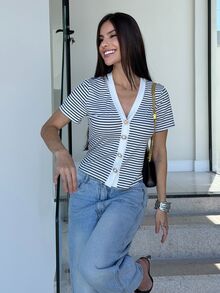 Yohana Edit New V-Neck Ribbed Short Sleeve Faux Placket Design Elegant Fitted Casual T-Shirt For Young Women - Black and White - View 4
