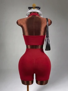 Mistrie 女士露背吊带短款上衣和短裤瑜伽运动服套装红色套装女士健身套装 - 酒紅色 - 查看 2