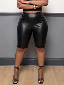 Slaydiva New Spring/Summer Street Style Sexy Slim Fit Pure Black Tight Jeans (/6 Inch Shorts), Hollow Out Design, Lightweight PU Fabric, Plus Size Shorts - Black - View 2