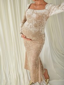 MaterniChic Gaun Hamil Elegan, Pas Badan, Lengan Panjang Warna Khaki, Menampilkan Garis Leher Persegi dan Detail Pinggang Samping Berkerut; Cocok untuk Musim Gugur dan Musim Dingin. - Khaki - View 8