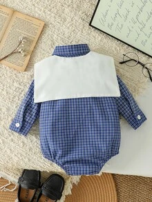 Souflis Souflis 男嬰格紋連身褲 英倫風可愛藍白馬刺繡 仿披肩領長袖翻領 婚禮賓客秋季假期連身衣 鈕扣開襟套裝 - 藍色 - 查看 5