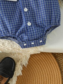 Souflis Souflis 男嬰格紋連身褲 英倫風可愛藍白馬刺繡 仿披肩領長袖翻領 婚禮賓客秋季假期連身衣 鈕扣開襟套裝 - 藍色 - 查看 8