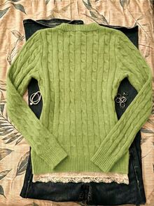 IslaSuriya Burgundy Vintage Sweet & Spicy V-Neck Slimming Knit Sweater Set For Daily Commute, Campus And Street Wear - Green - View 2