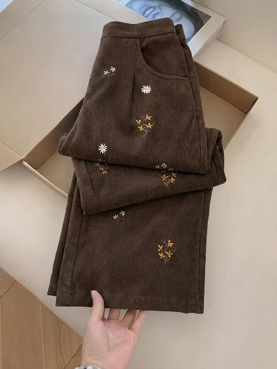 Modelyn Plus Size Vintage Fashion Embroidered Pocket Pants For Vacation And Travel - Coffee Brown - View 1