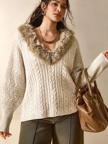 Linhara CURVE Autumn/Winter Atmosphere Faux Fur Collar Pullover Knit Sweater - Camel - View 6