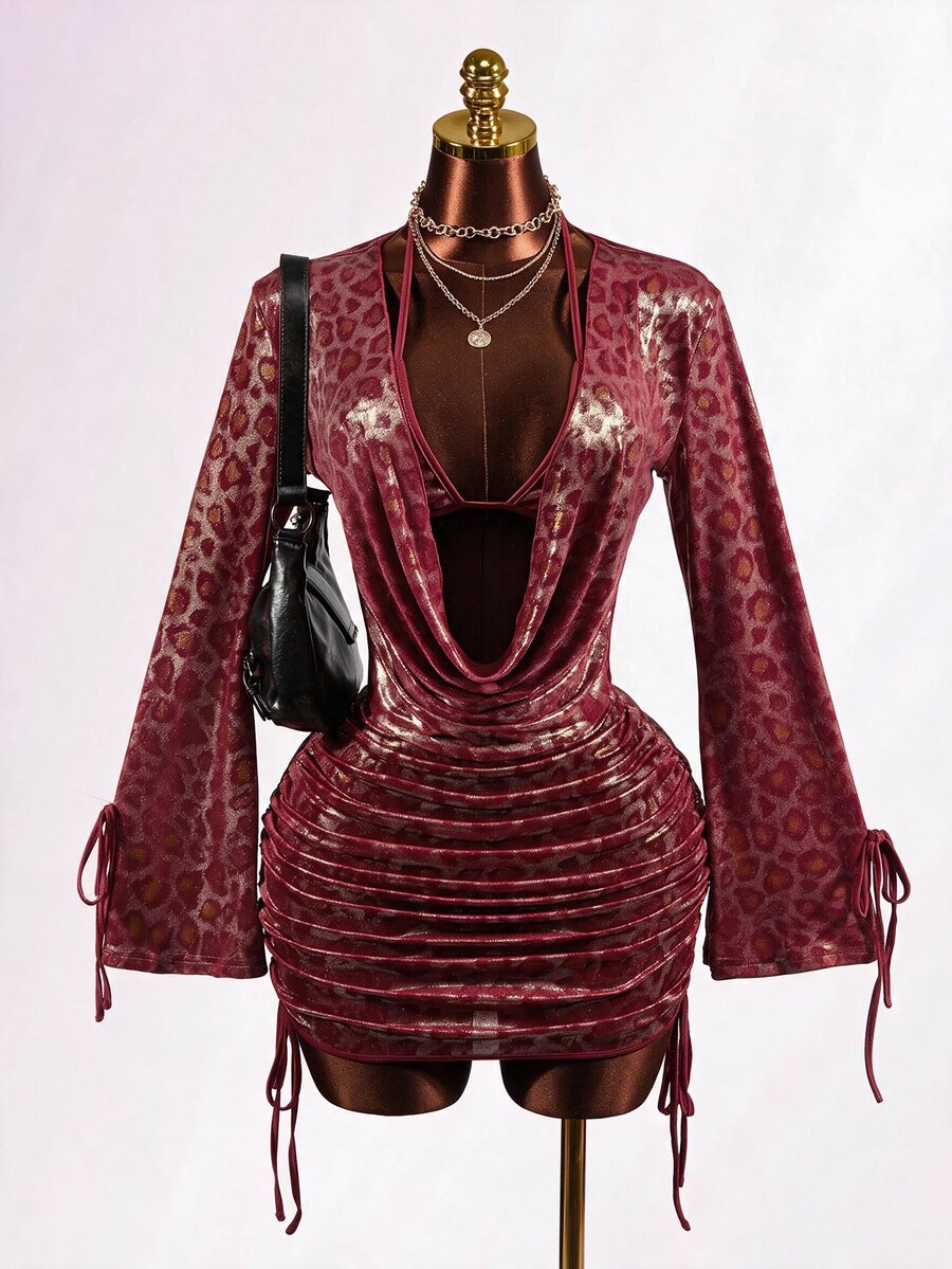 Mistrie Setelan Dua Potong Motif Leopard Merah Berkilau Metalik Gaya Milenium Y2K: Rok Mini Ketat Berlipit dengan Tali Serut dan Atasan Bikini Tanpa Punggung dengan Tali Tipis
