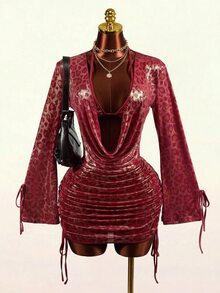 Mistrie Setelan Dua Potong Motif Leopard Merah Berkilau Metalik Gaya Milenium Y2K: Rok Mini Ketat Berlipit dengan Tali Serut dan Atasan Bikini Tanpa Punggung dengan Tali Tipis - Burgundy - View 6
