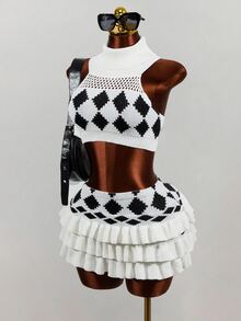 Mistrie Setelan 2 Potong Atasan Rajut Motif Geometris dan Rok Mini untuk Wanita - Hitam dan Putih - View 9