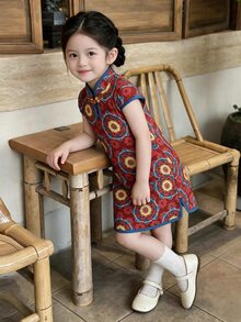 SHEIN Baby Girl Cute Colorful Lucky Pattern Red Summer Cheongsam Dress,Soft Satin Stand Collar Button Front Faux Wrap Short Dress For Family Matching - Red - View 3