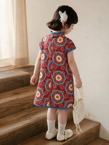 SHEIN Baby Girl Cute Colorful Lucky Pattern Red Summer Cheongsam Dress,Soft Satin Stand Collar Button Front Faux Wrap Short Dress For Family Matching - Red - View 2
