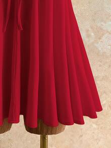Mistrie Gaun Mini Wanita Model Halter Neck dengan Ikatan Depan dan Potongan V Dalam, Gaun Pantai Tanpa Punggung Model Resort, Gaun Musim Panas Model Swing Tanpa Punggung Model Halter Neck dengan Ikatan Depan - Burgundy - View 5