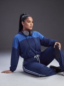 Powerista 女款大尺碼海軍藍短版長袖收腰運動衫,適合戶外活動、運動、休閒、熱帶風、健身房、秋季 - 藏蓝色 - 查看 9