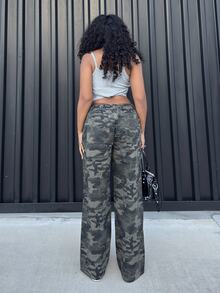 Alexandranx Women's Camouflage Pattern Elastic Waistband Winter Jeans Party Streetwear Jeans - Army Green - View 3