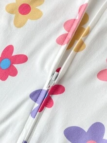 SHEIN 5件組隨機1件新生女嬰連身衣套裝 白色深紫色粉紅色玫瑰紅 秋冬款 柔軟舒適薄款 精緻可愛貓頭花朵愛心星星滿版印花 休閒簡約 拉鍊長袖連腳連身衣居家穿著 - 彩色 - 查看 7