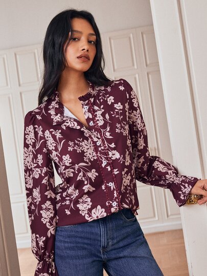 SHEIN Herfst damesblouse met kleine bloemenprint, rucheskraag, enkelrijige knopen, uitlopende lange mouwen, elegant forenzenhemd