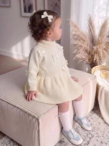 SHEIN 嬰兒/幼兒(女孩)白色針織毛衣洋裝，附3D蝴蝶結，高領圓領套頭長袖，柔軟飄逸，秋季可愛派對聚會風 - 米色 - 查看 10