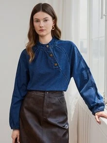 Dazy-Less Atasan Denim Longgar Wanita Katun Kerah Tegak Lengan Panjang Warna Biru Tua Polos Kancing Pinggang Berkerut untuk Santai di Musim Gugur - Biru - View 1
