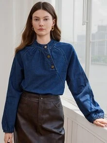 Dazy-Less Atasan Denim Longgar Wanita Katun Kerah Tegak Lengan Panjang Warna Biru Tua Polos Kancing Pinggang Berkerut untuk Santai di Musim Gugur - Biru - View 7