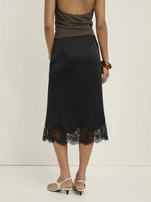 Nöista Lace Hem Midi Skirt With Elegant Silhouette And Delicate Lace Detailing. Perfect For Wedding Guest Looks, Parties, Evening Events - Black - View 2