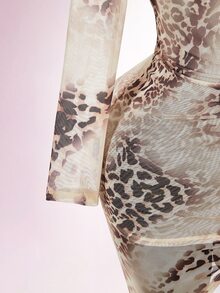 Amplova Gaun Mini Seksi Wanita Motif Leopard dengan Belahan V Dalam - Coklat - View 12