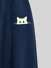 SHEIN Setelan Baju dan Celana Jogging 2 in 1 Motif Kucing Hitam Kreatif untuk Semua Musim, Nyaman dan Modis untuk Anak Perempuan: Atasan Camisole Lengan Pendek dan Celana Jogging - MultiWarna - View 3