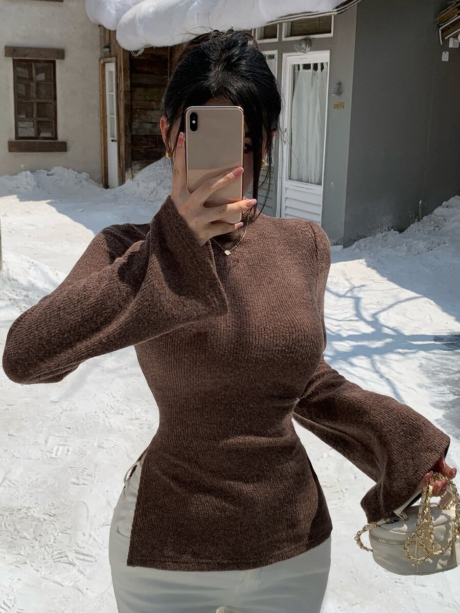 Joudiya Atasan Dalaman Rajut Bergaris Leher Tinggi Slim Fit Warna Cokelat Musim Gugur/Dingin, Lengan Lonceng, Kaos Wanita Elegan untuk Kantor, Perjalanan, dan Kencan - Coklat - View 1