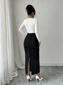 Eryvara Spring/Autumn Mature Commuter Style Black & White Contrast Square Neck Long Sleeve Top + Metal Buckle Ruched Slit Midi Skirt 2-Piece Set, Slim Fit Elastic Knit Outfit For Office, Date And Daily Wear - Multicolor - View 4