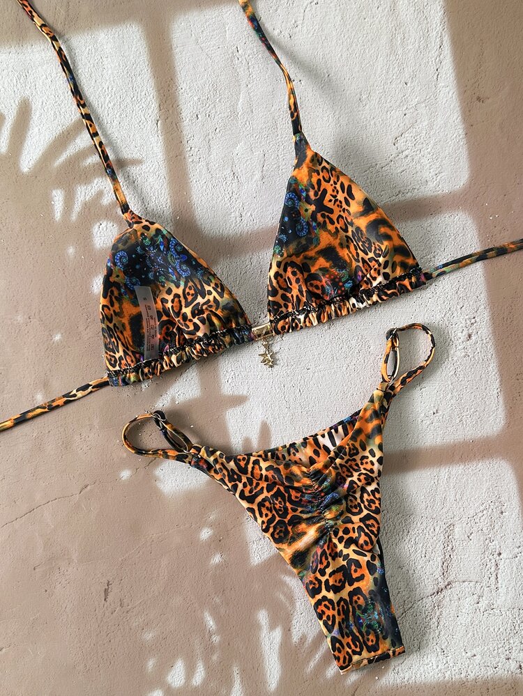 Elavelle Set Pakaian Renang Bikini Seksi Wanita Springbreak Motif Acak dengan Dekorasi Logam dan Model Halter, Pakaian Pantai Musim Panas - MultiWarna - View 3