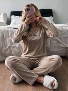 Pyjamas i långärmat set - Champagne - Visa 1